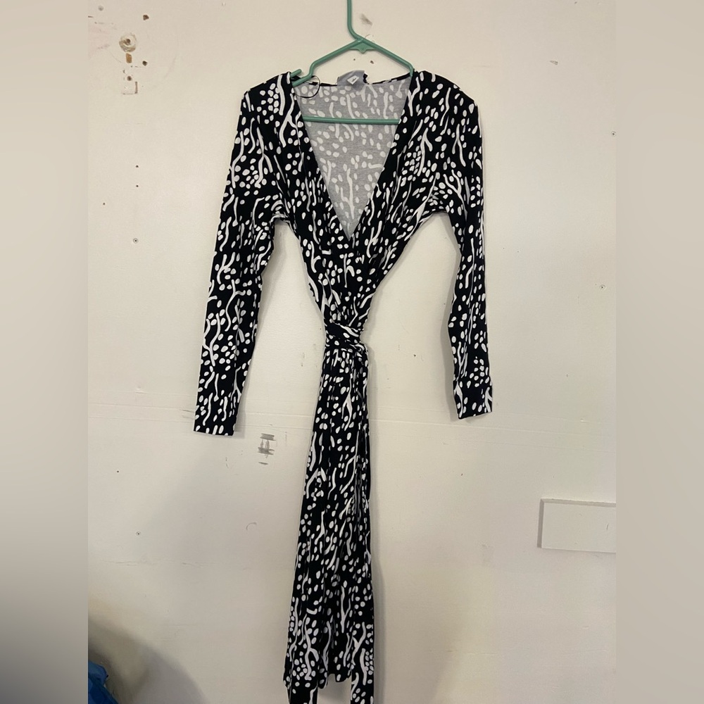 Diane Von Furstenberg Black and White Patterned Dress